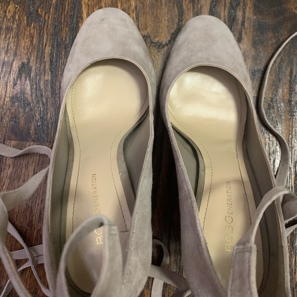 tan suede wrap heals/ tie up beige 3in - Picture 3 of 3